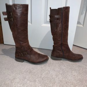 Bare Traps Boots